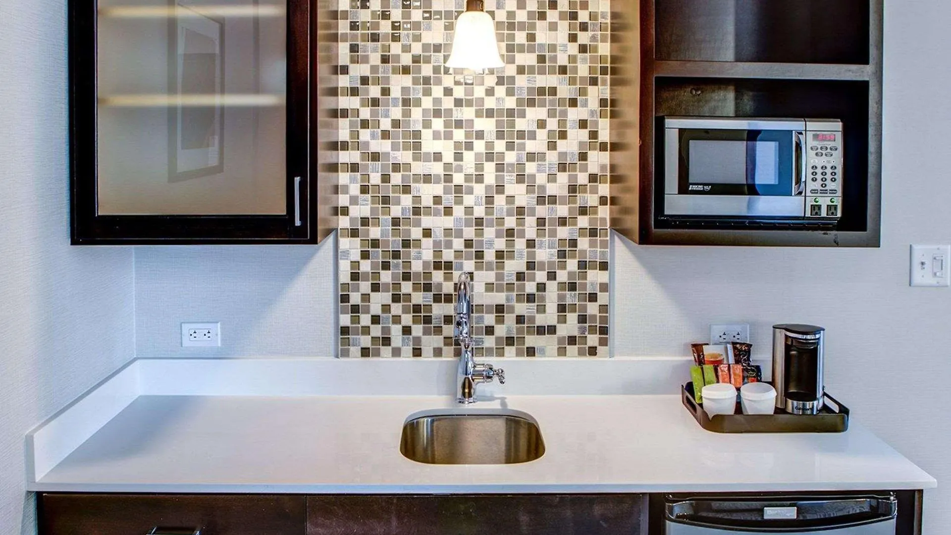 Cambria Hotel White Plains - Downtown