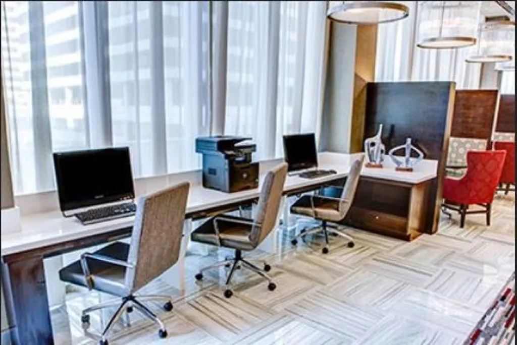 Cambria Hotel White Plains - Downtown