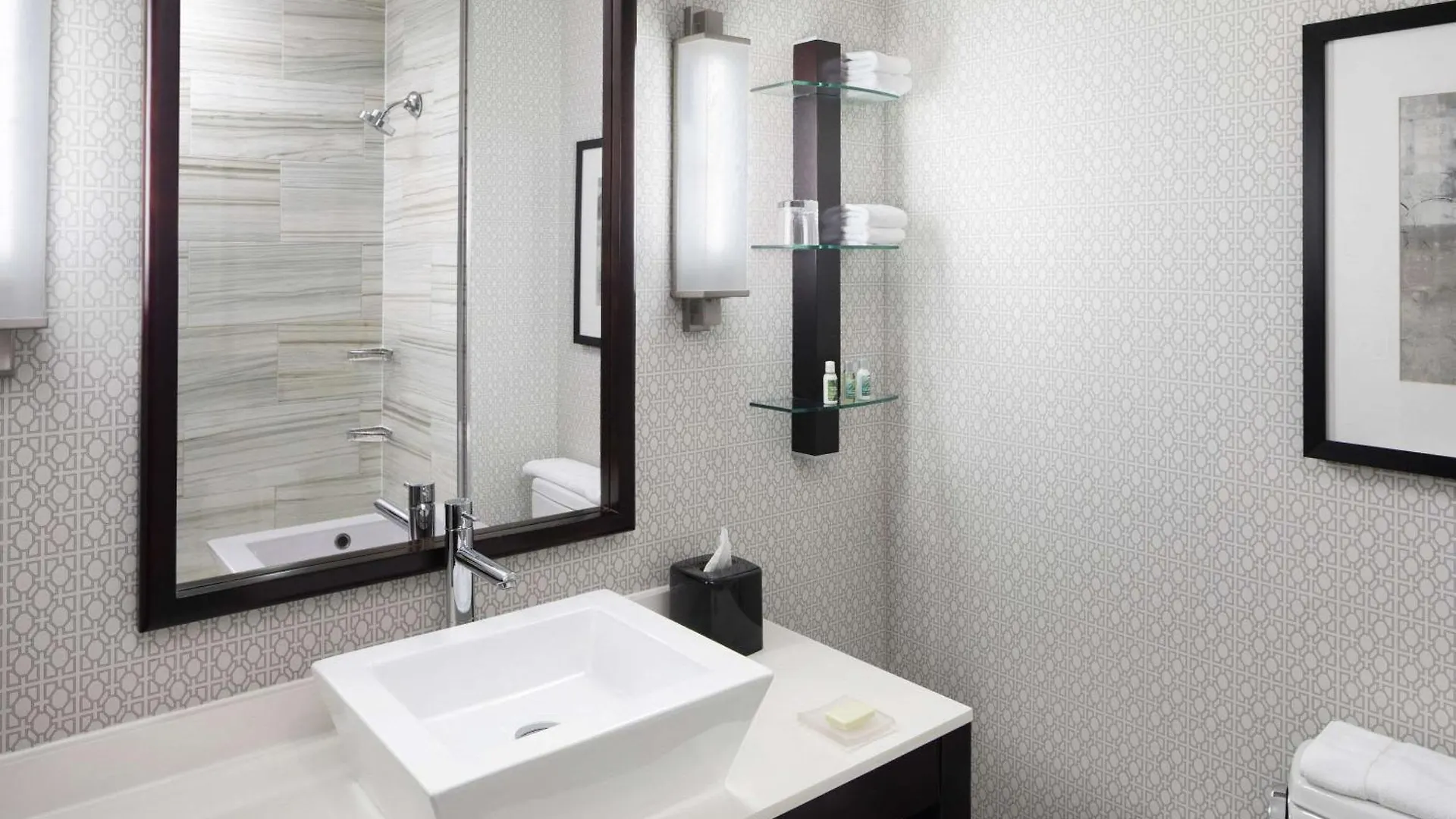 Cambria Hotel White Plains - Downtown
