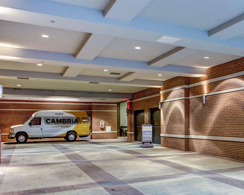 Cambria Hotel White Plains - Downtown