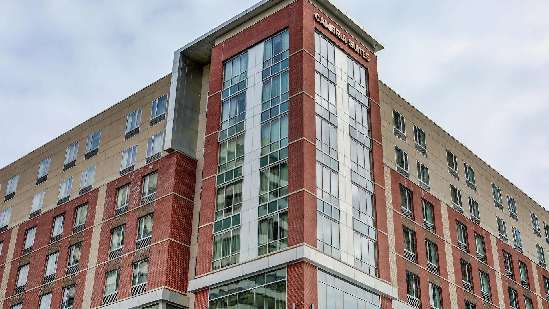 Cambria Hotel White Plains - Downtown